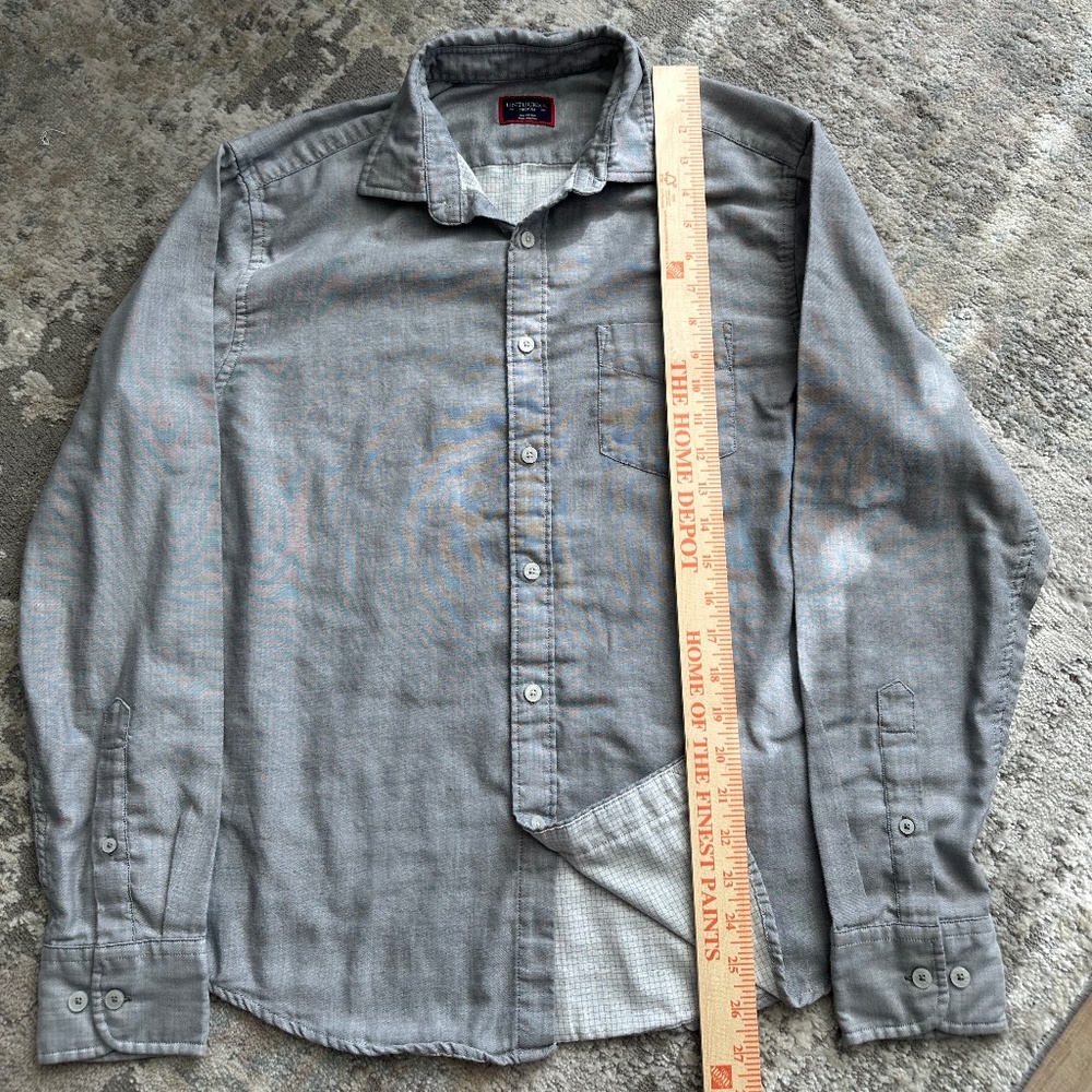 Untuckit men's medium shirt